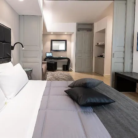 Porta Reale Hotel 5*