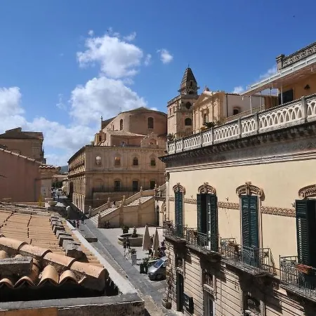 Porta Reale Hotel