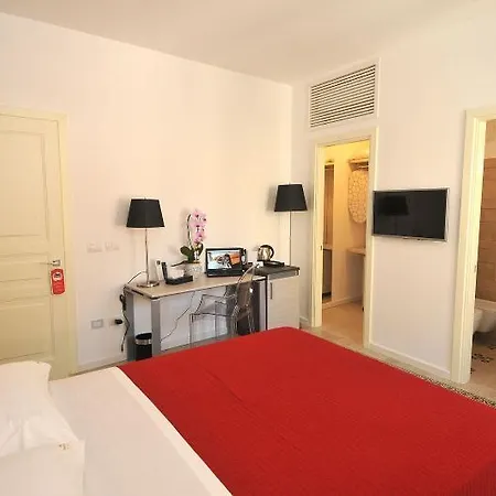 Hotel Porta Reale 5*