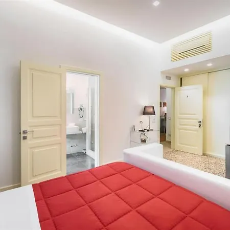 Porta Reale Hotel 5*